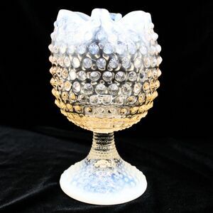 Vintage Duncan Miller Pink Opalescent Hobnail Ivy Ball Bowl Vase Ruffled Edge